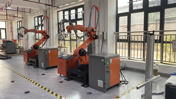 Custom Automatic Fiber Laser Welding Machine With 6 Axis Robot Arm CE Certification