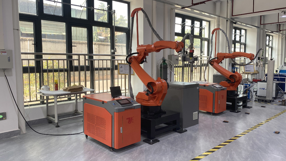 Custom Automatic Fiber Laser Welding Machine With 6 Axis Robot Arm CE Certification