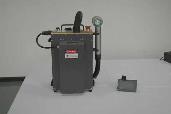 50W 100W 200W 300W Backpack Laser Cleaning Machine  with Adjustable Scan Width and Air Cooling for Rust Paint Oil Removal